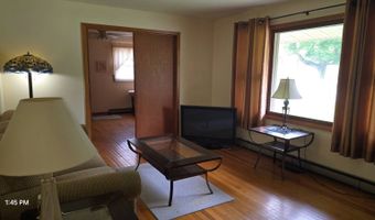 118 E Concord St, Athens, WV 24712