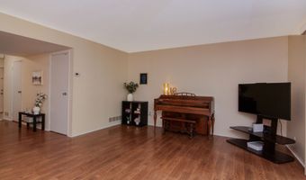 609 Watersedge Dr, Ann Arbor, MI 48105