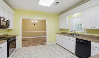 215 Old Town Ln, Brandon, MS 39042