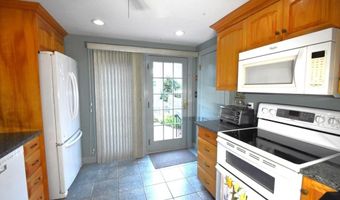 25 Foster Dr, Beverly, MA 01915
