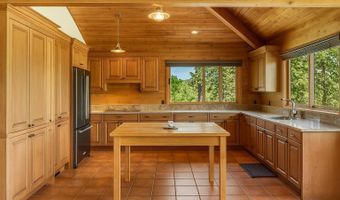 4896 Highway 66, Ashland, OR 97520