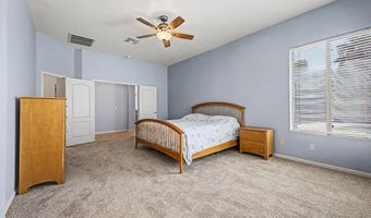 2263 E WATERVIEW Pl, Chandler, AZ 85249