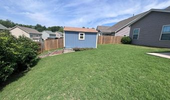 565 Goldstone Ln, Boiling Springs, SC 29316