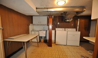 19 Clark Pl, Avenel, NJ 07001