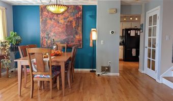 4 Spinnaker Dr, East Providence, RI 02915