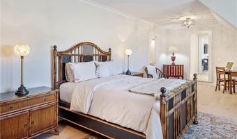 71 Cliff Dr, Narragansett, RI 02882
