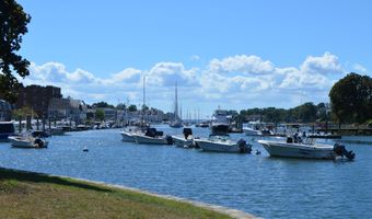 88 Five Mile River Rd, Darien, CT 06820