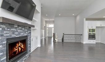14500 Aurora Ln, Basehor, KS 66007