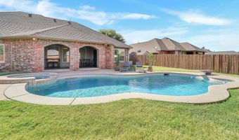 3808 Heritage Trl, Altus, OK 73521