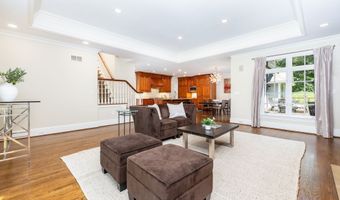 35 Foothills Dr, Avon, CT 06001