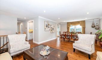 4926 KING DAVID Blvd, Annandale, VA 22003