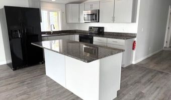5 N Vigue Shore Rd, Albion, ME 04910