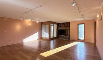 498 Town Line Rd, Bennington, VT 05201