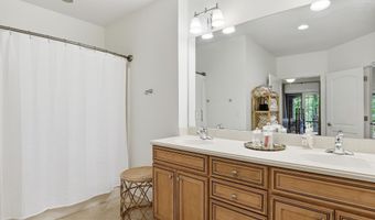 276 Ledges Trl, Alexander City, AL 35010