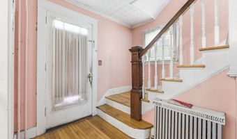 28 Davenport St, Augusta, ME 04330