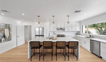 8 Clipper Rd, Rancho Palos Verdes, CA 90275