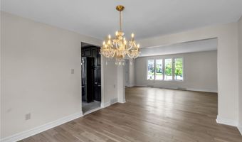 10 San Mateo Ct, Amherst, NY 14051