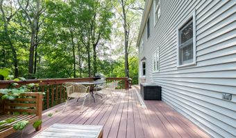17 Hoyt Rd, Bethel, CT 06801