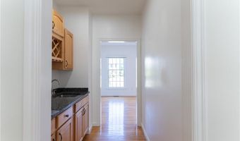9 Elizabeth Dr, Lincoln, RI 02865