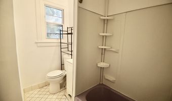 407 East Ave, Bridgeport, CT 06610