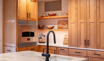 13452 Foin Follette GM 300, Black Butte Ranch, OR 97759