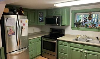 20 Moosehorn Rd, Abbot, ME 04406