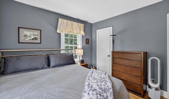 61 Upper Loudon Rd, Albany, NY 12211
