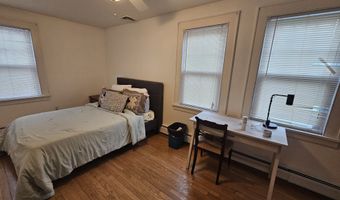 58 Waverly Pl, Bridgeport, CT 06610