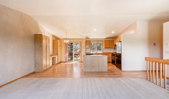 63552 Boyd Acres Rd, Bend, OR 97701