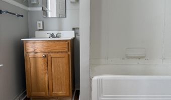 15-17 Pleasant St, Auburn, ME 04210