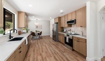 1650 Silver Tree Ln, Escondido, CA 92026