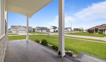 834 33rd Ct SW, Altoona, IA 50009