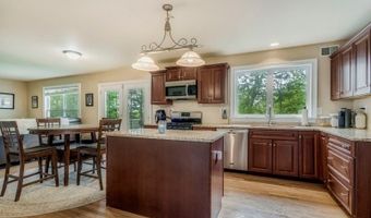 221 Sussex Ave, Andover, NJ 07860