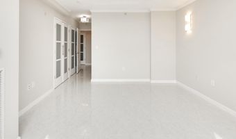 7111 WOODMONT Ave 602, Bethesda, MD 20815