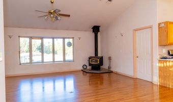 8104 Prairie Dog Dr, Bonanza, OR 97623