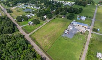 1620 S Airport Rd, Abbeville, LA 70510