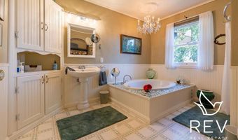 89 W Rocky Rd, Cody, WY 82414