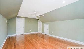 82 Milltown Rd, East Brunswick, NJ 08816