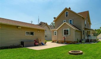 136 1st Ave, Alden, MN 56009
