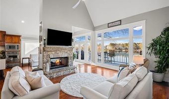 6425 Spinnaker Ln, Alpharetta, GA 30005