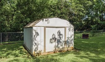 168 Circle Dr, Auburn, KY 42206