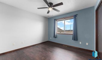 1600 E Liberty Cir, Brandon, SD 57005