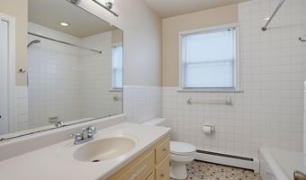 90 GREENVIEW Dr, Dover, DE 19901