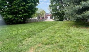 613 N 3rd St, Bardstown, KY 40004