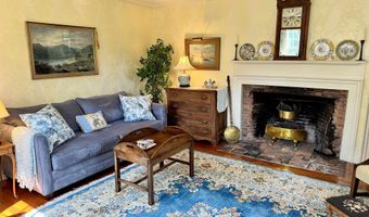 89 Chestnut Hill Rd, Amherst, NH 03031