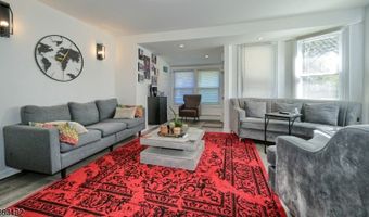 52 Riveredge Rd, Bayonne, NJ 07035