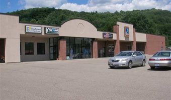 932 B E State St, Athens, OH 45701