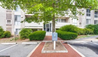 5614 BLOOMFIELD Dr 204, Alexandria, VA 22312