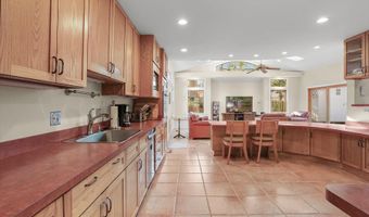 8407 GEORGIAN Way, Annandale, VA 22003