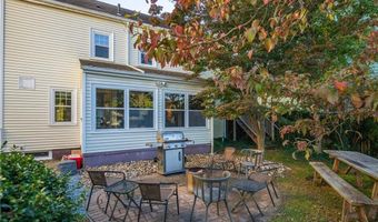 15 Wheeler Ave, Cranston, RI 02905